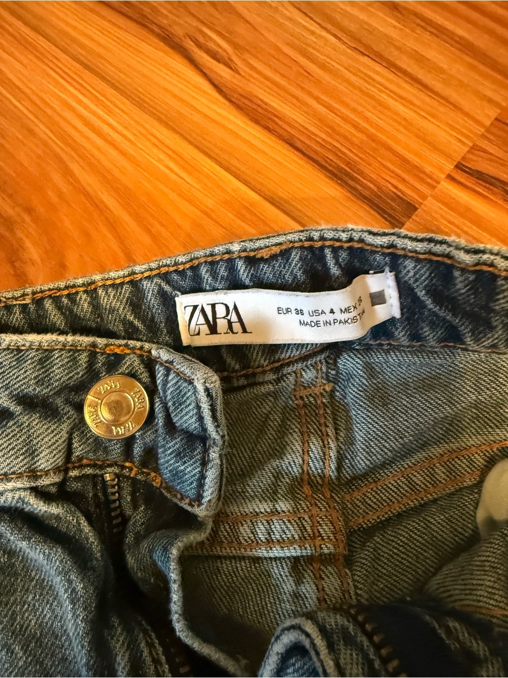 Zara Light Wash Blue Denim Jeans